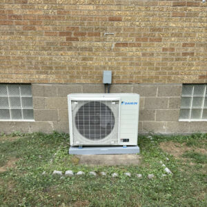 Daikin heat pump installed outside Pittsburgh home by Ventec